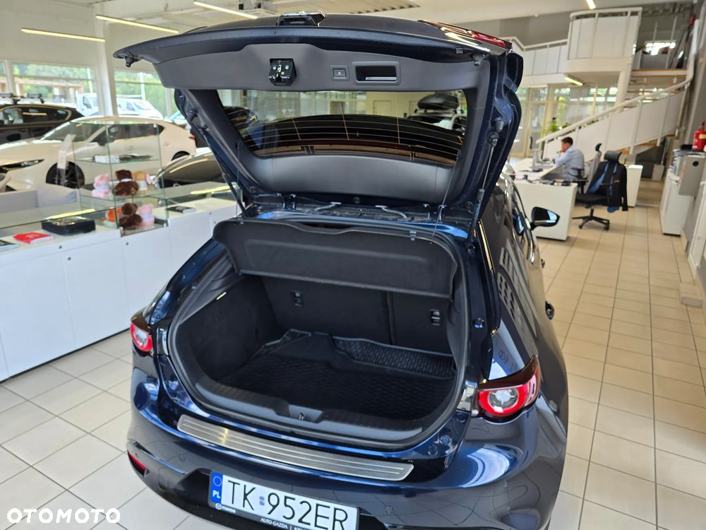 Mazda 3 - 8