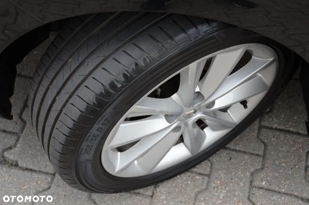 Renault Scenic 1.6 16V 110 LIMITED - 19