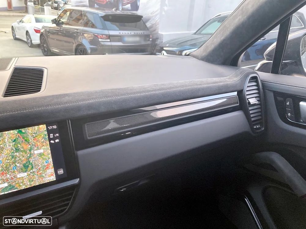 Porsche Cayenne Coupé Turbo - 21