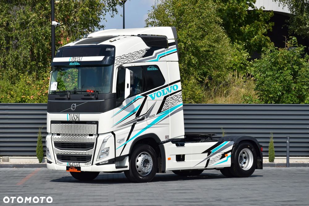 Volvo FH500 / EURO 6 / NOWY MODEL / KLIMATYZACJA POSTOJOWA / ACC / LEDY / 2 ZBIORNIKI / FULL SPILERY / 2023 / NISKI PRZEBIEG / SERWISOWANY / SPROWADZONY