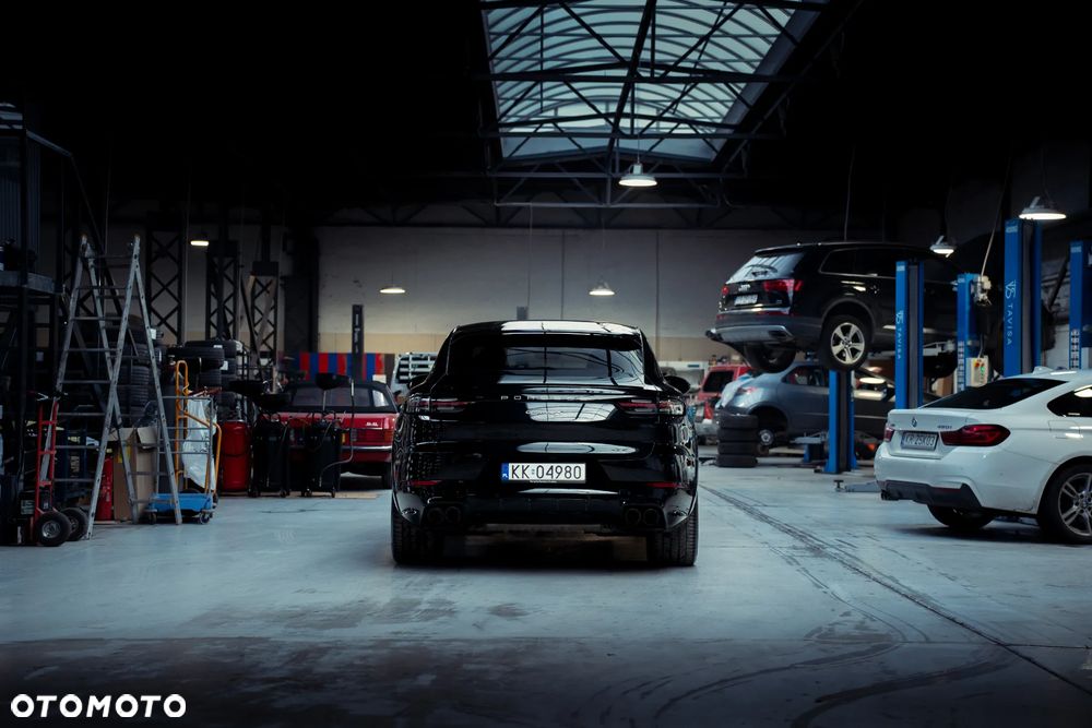 Porsche Cayenne S - 6