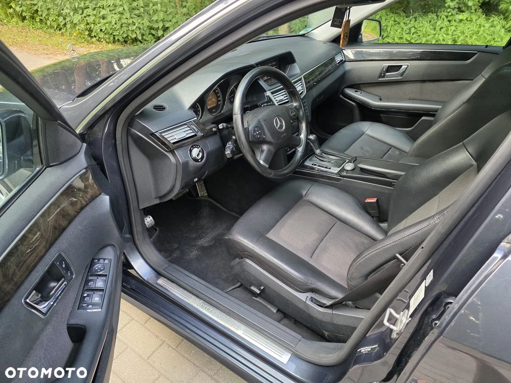 Mercedes-Benz Klasa E 220 CDI BlueEff Avantgarde - 16