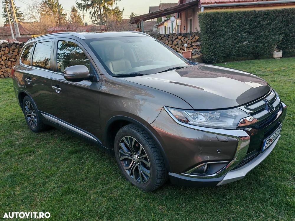 Mitsubishi Outlander 2.2 Litre DI-D AWD Intense - 10