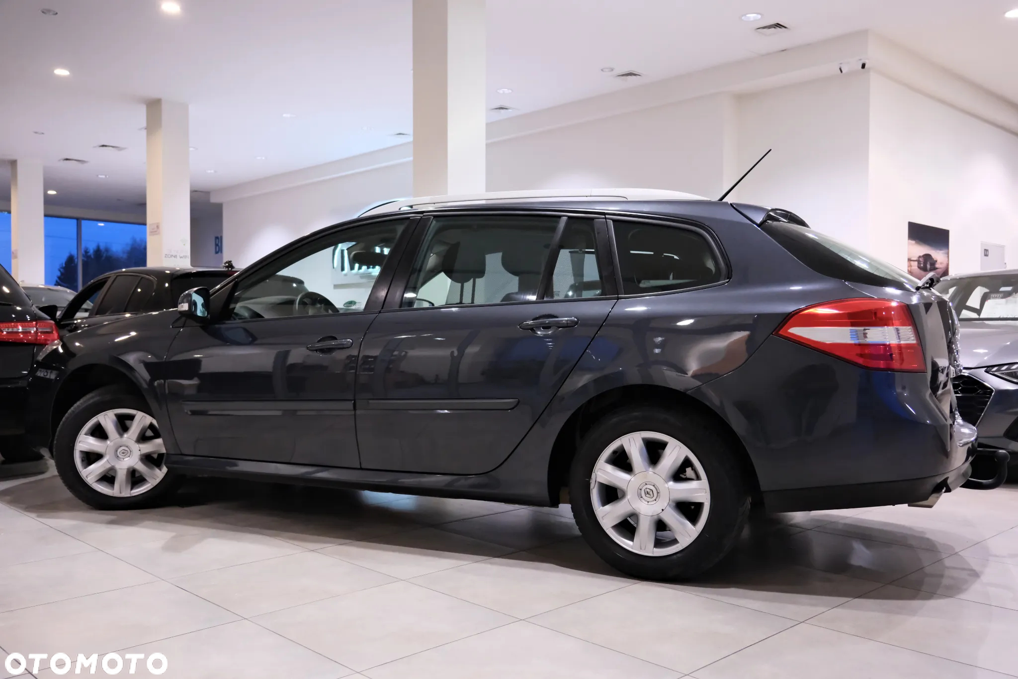 Renault Laguna 2.0 dCi Limited - 9