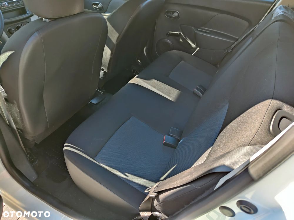 Dacia Sandero 1.2 16V - 7