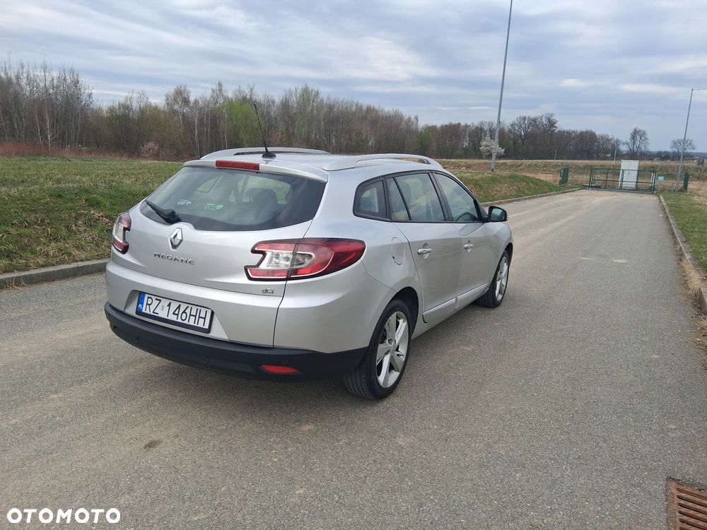 Renault Megane ENERGY dCi 110 Start & Stop LIMITED - 6