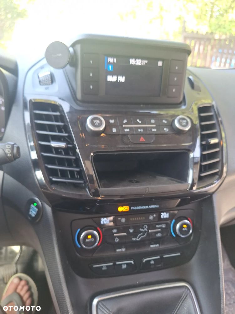 Ford Tourneo Connect - 18