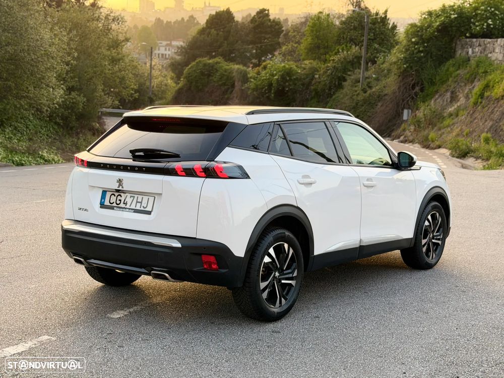 Peugeot 2008 1.2 PureTech Allure EAT8 - 17