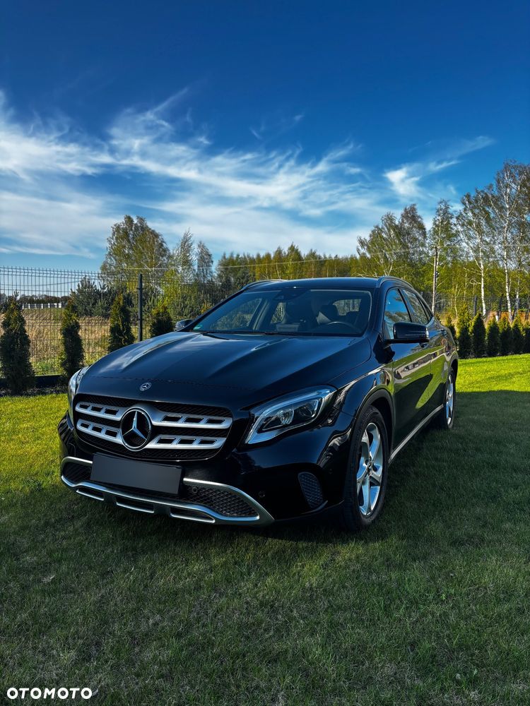 Mercedes-Benz GLA 180 7G-DCT UrbanStyle Edition - 11