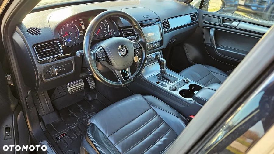 Volkswagen Touareg 3.0 V6 TDI BMT R-Style - 10