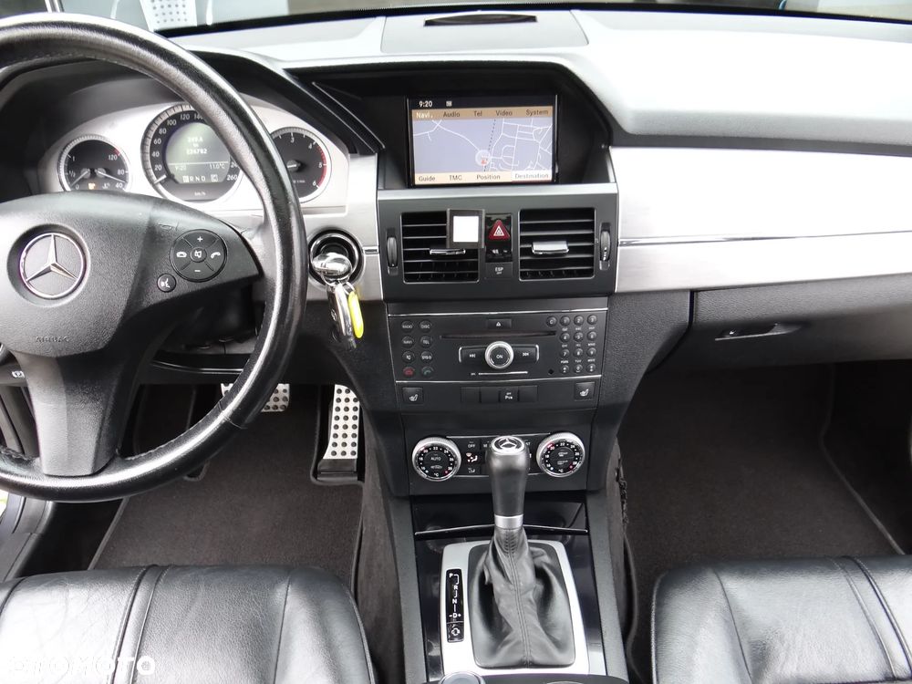 Mercedes-Benz GLK 320 CDI DPF 4Matic 7G-TRONIC Edition 1 - 28