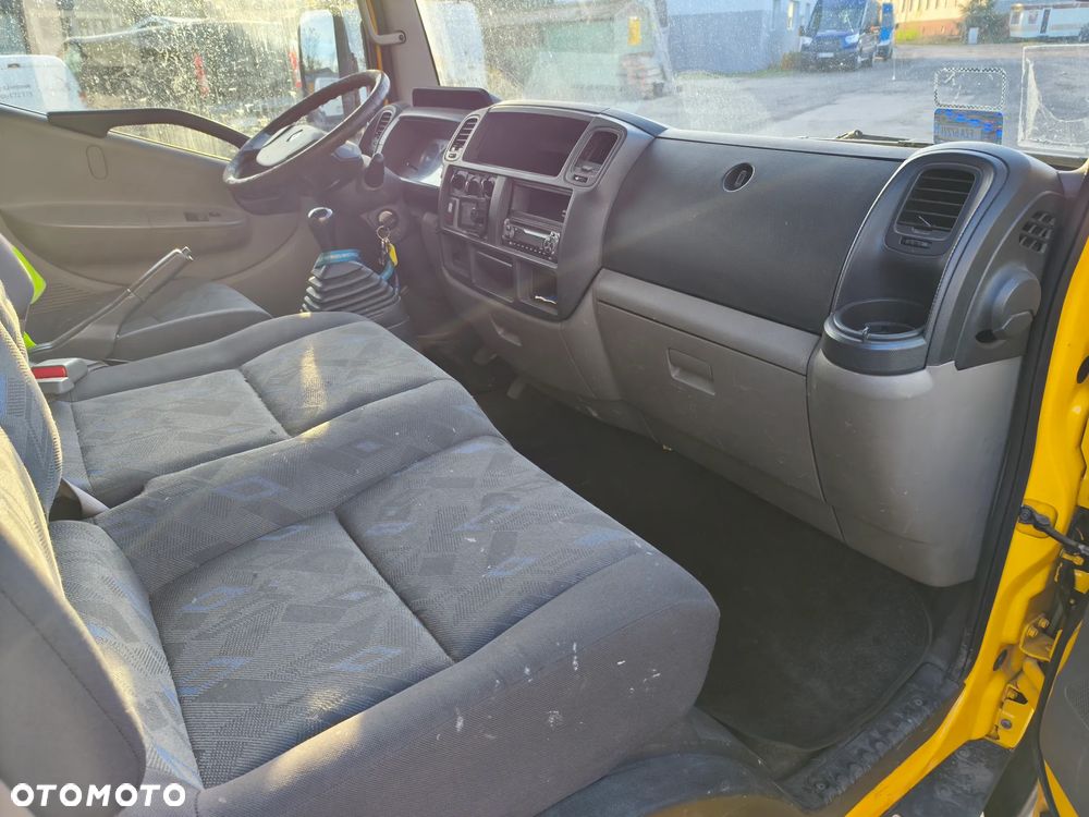 Renault Maxity - 18