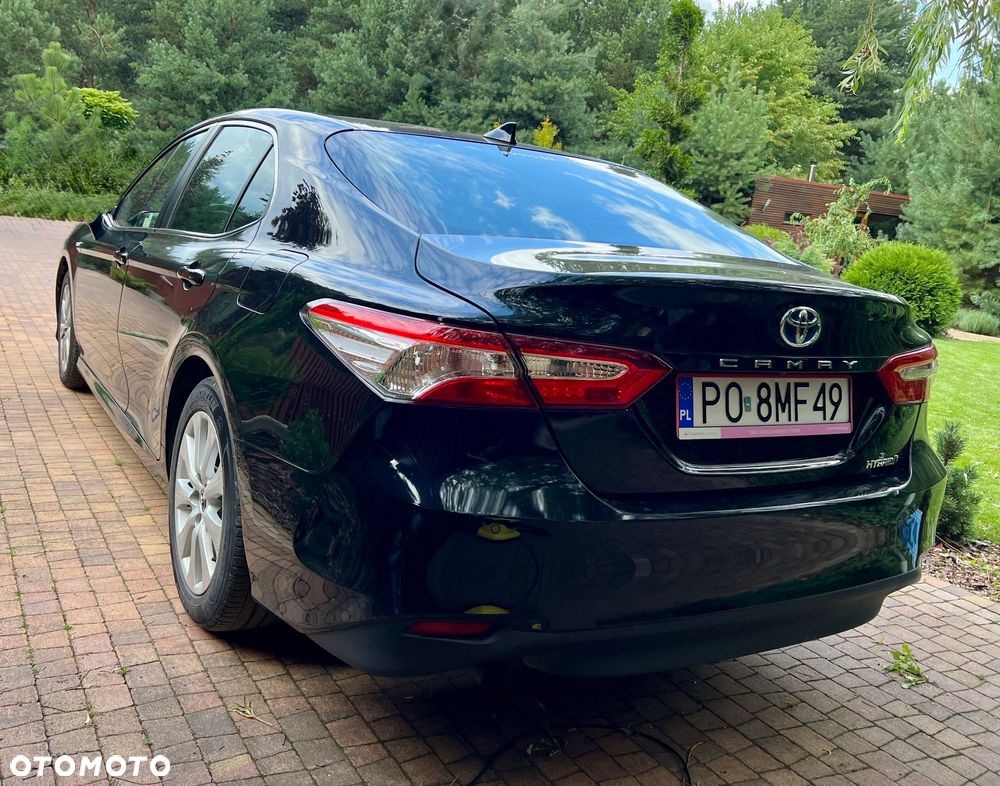 Toyota Camry 2.5 Hybrid Comfort CVT - 4