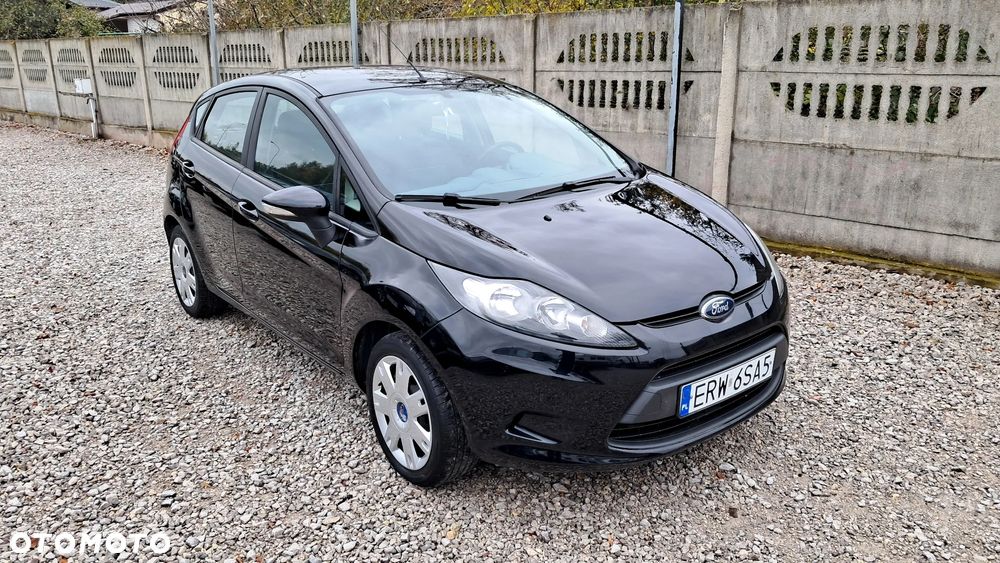 Ford Fiesta 1.25 Ambiente - 2