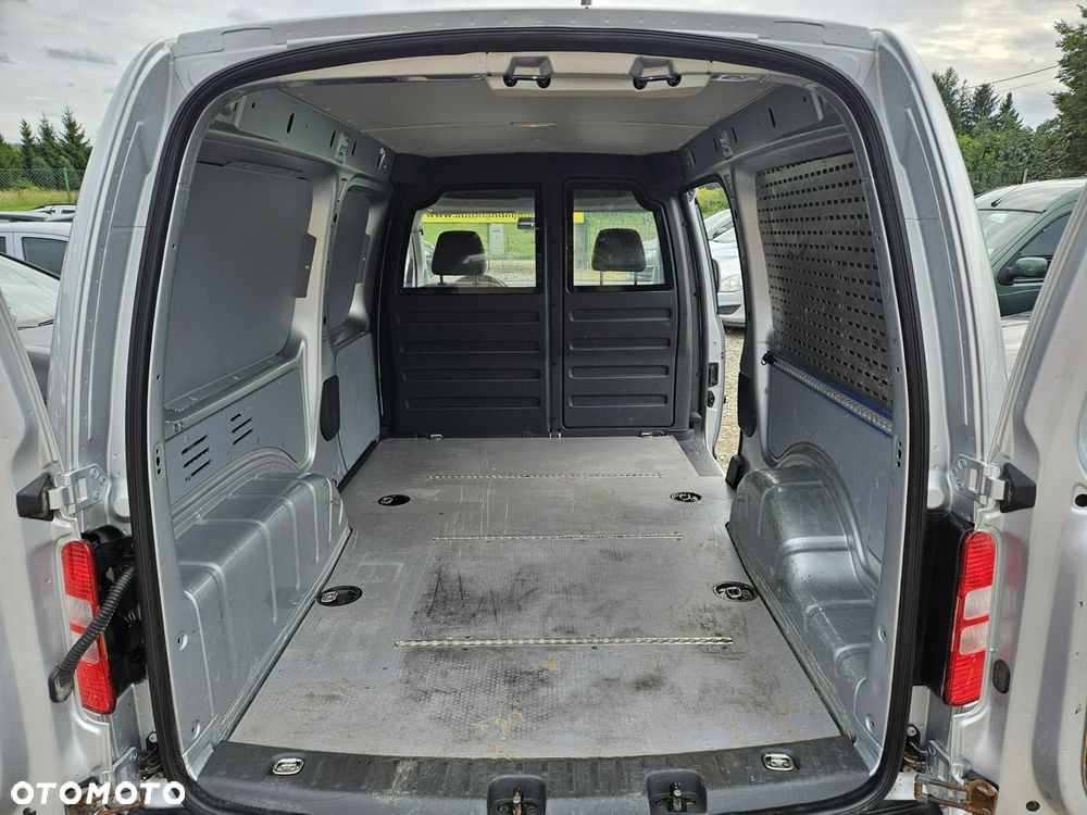 Volkswagen Caddy - 17
