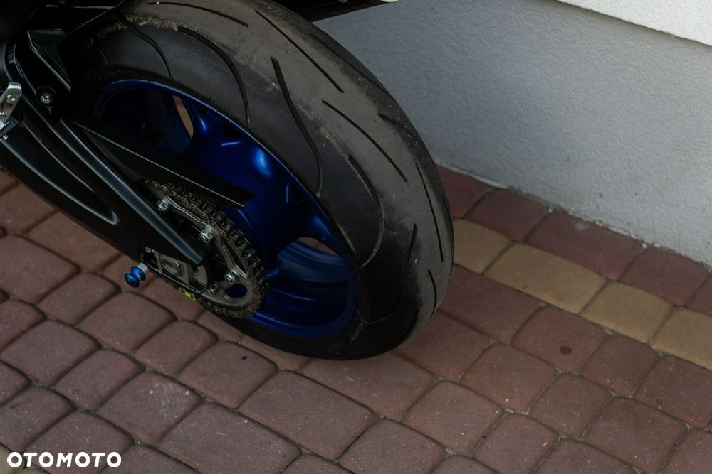 Yamaha FZ - 10