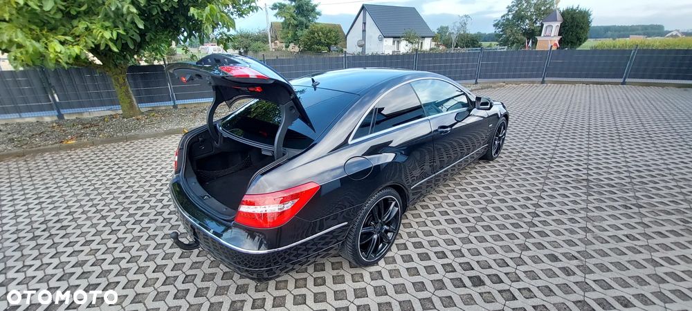 Mercedes-Benz Klasa E - 33