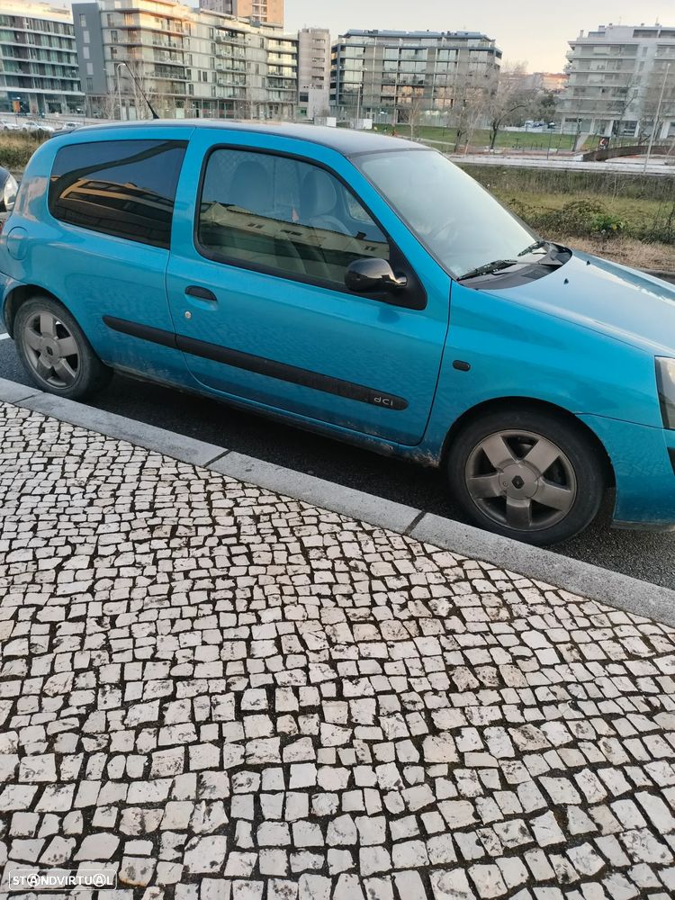 Renault Clio - 1