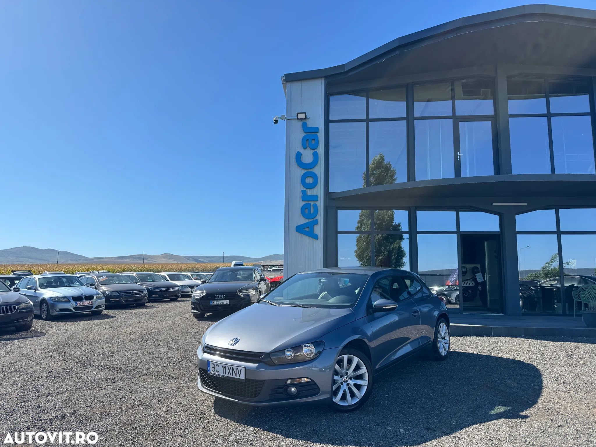 Volkswagen Scirocco 2.0 TDI DPF DSG - 1
