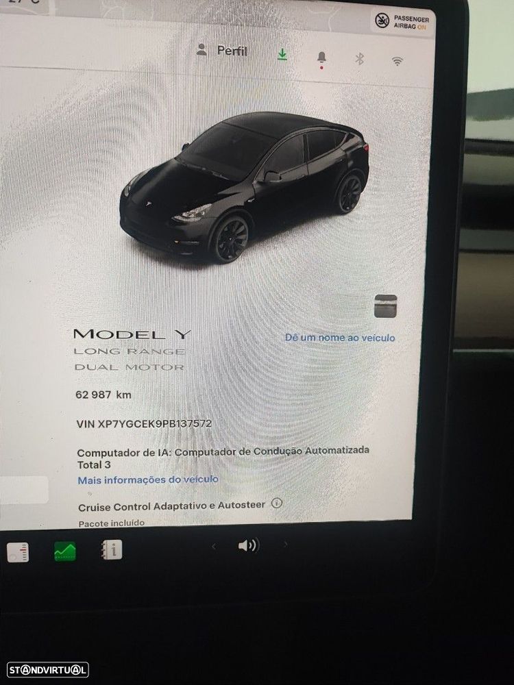 Tesla Model Y Long Range Dual Motor AWD — fotografia 12