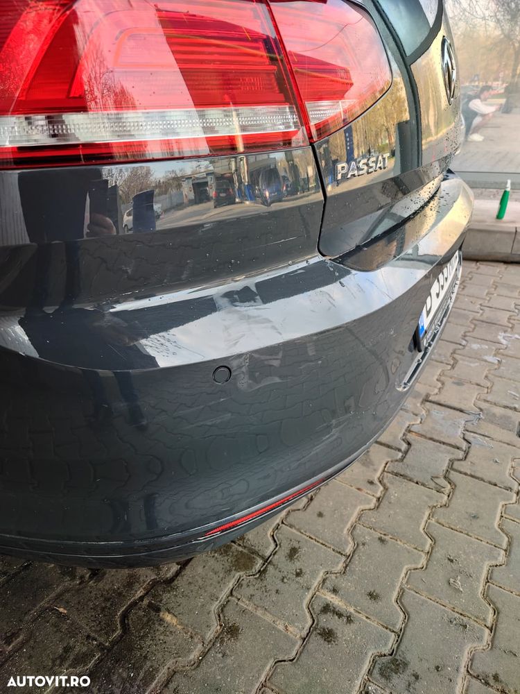 Volkswagen Passat 2.0 TDI Comfortline - 18