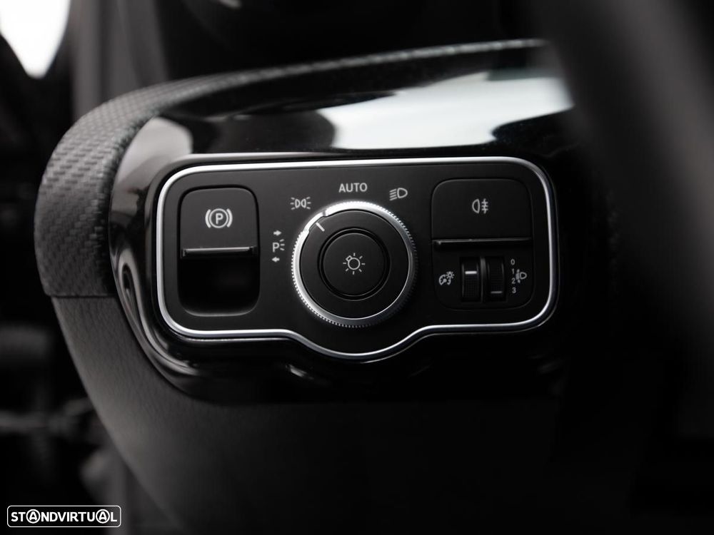 Mercedes-Benz A 250 e — fotografia 16