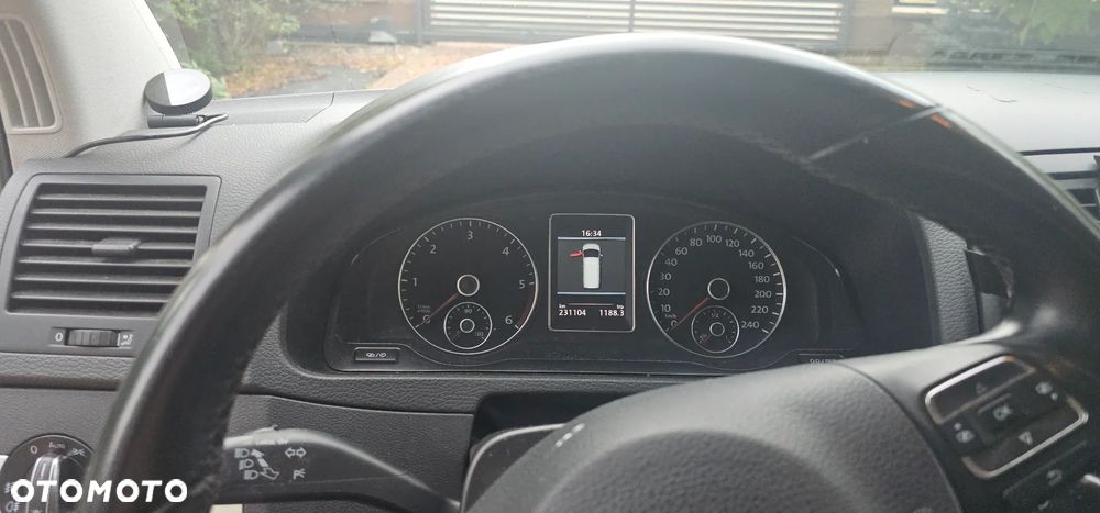Volkswagen Multivan - 21