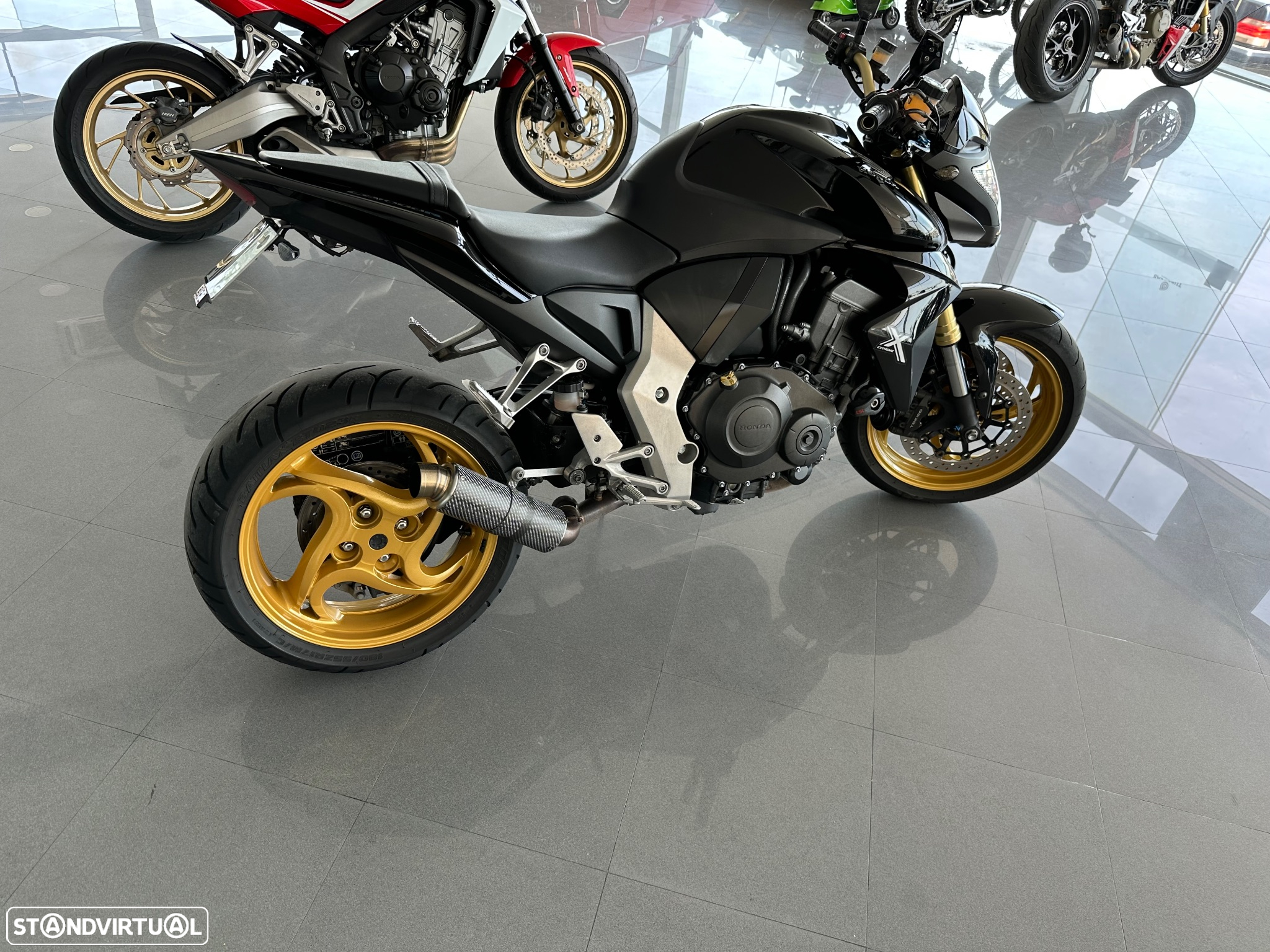 Honda CB - 19