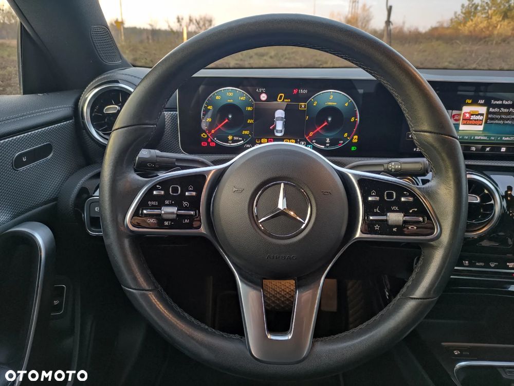 Mercedes-Benz CLA 180 d 7G-DCT - 12