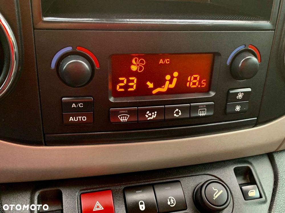 Peugeot Partner 1.6 e-HDi STT Active - 26