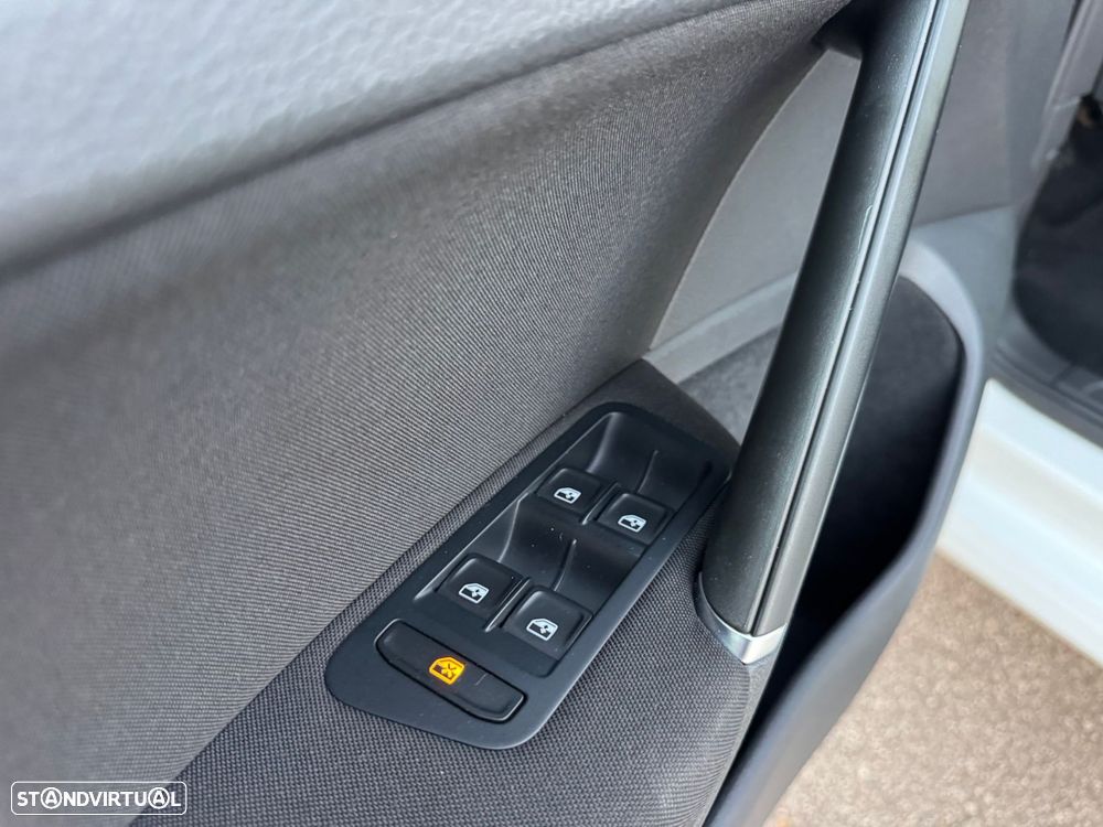 VW Golf 1.6 TDi Trendline - 19