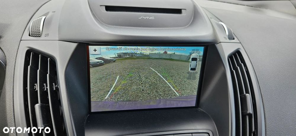 Ford Kuga - 37