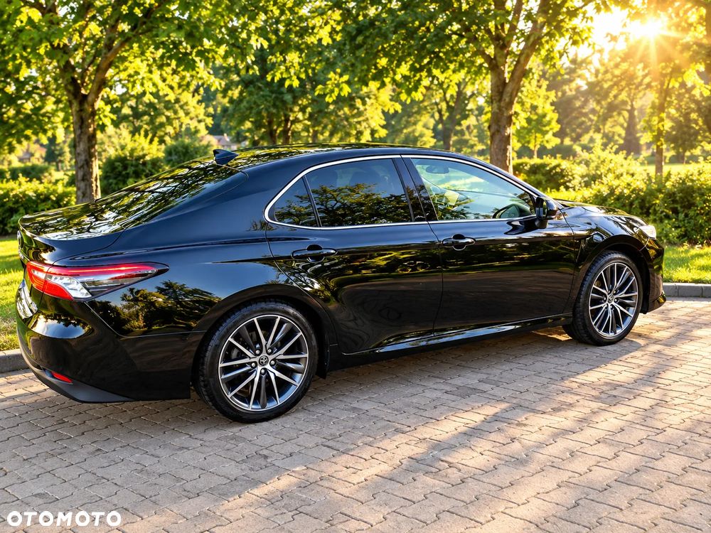 Toyota Camry 2.5 Hybrid Executive CVT - 3