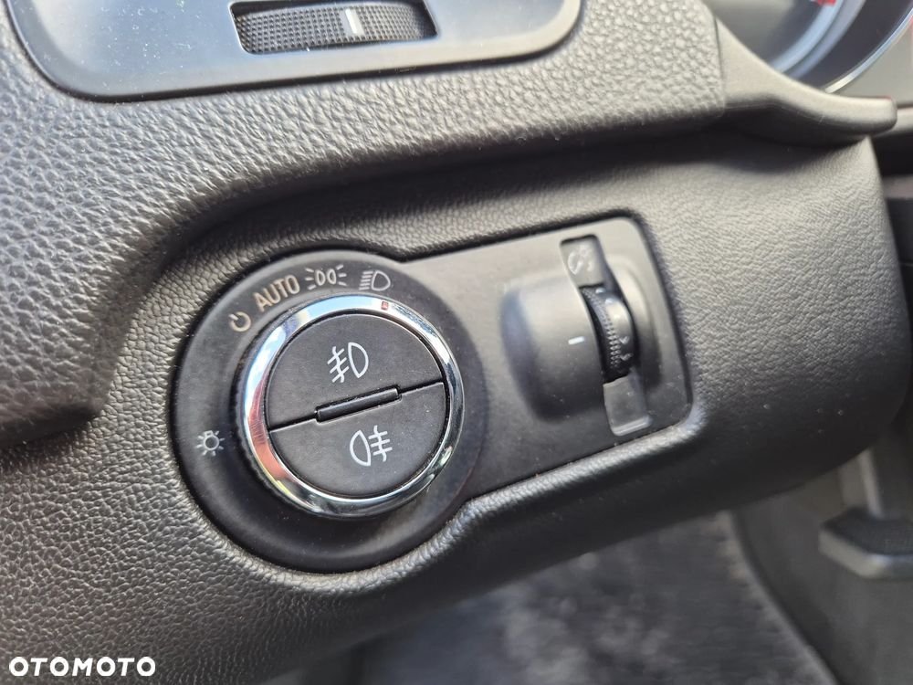 Opel Insignia 2.0 CDTI EcoFLEX Cosmo - 19