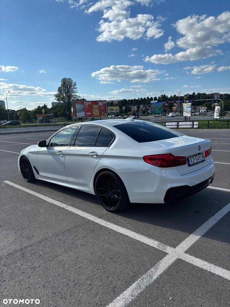 BMW Seria 5 530i xDrive Sport Line - 7