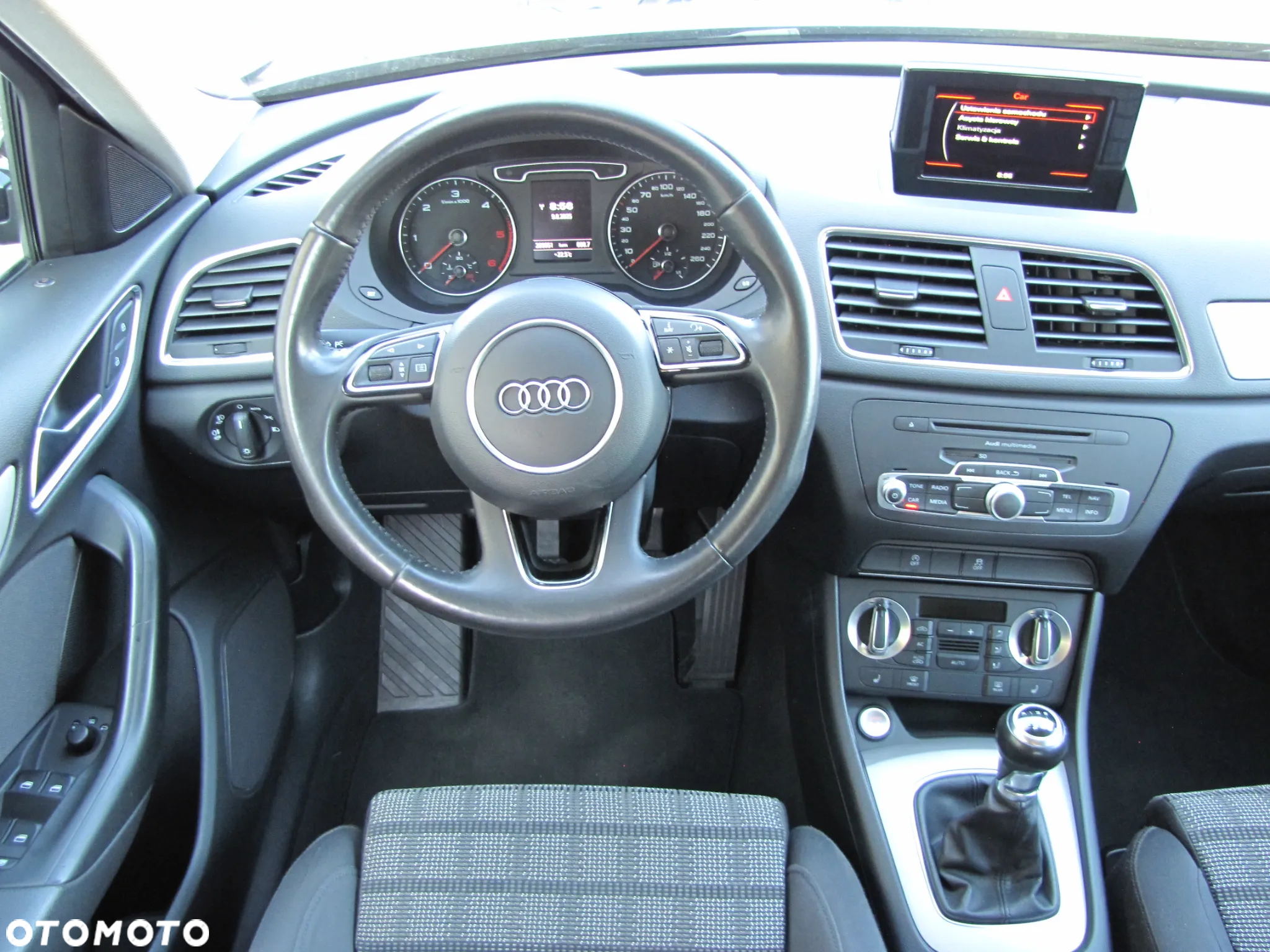 Audi Q3 2.0 TDI - 9