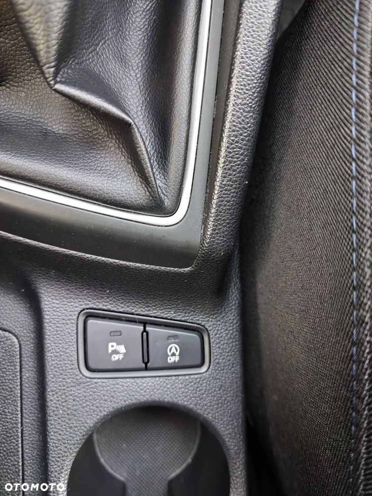 Hyundai i20 1.4 Premium - 11