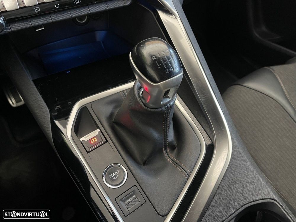 Peugeot 3008 1.2 PureTech GT Line - 8
