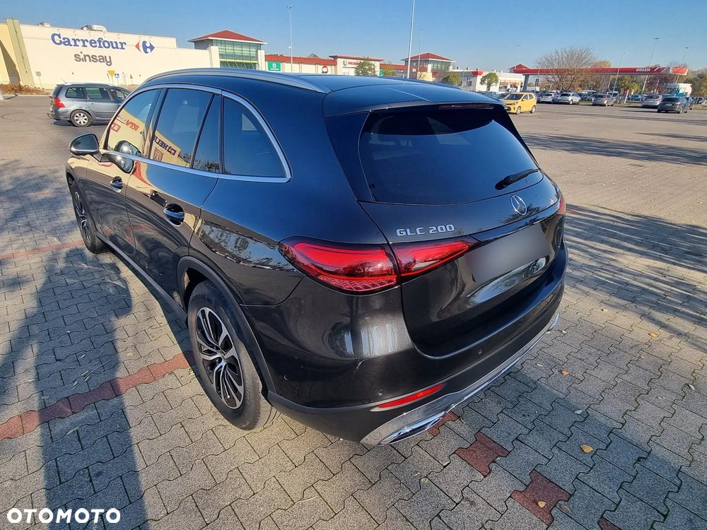 Mercedes-Benz GLC ver-200-4--matic - 4