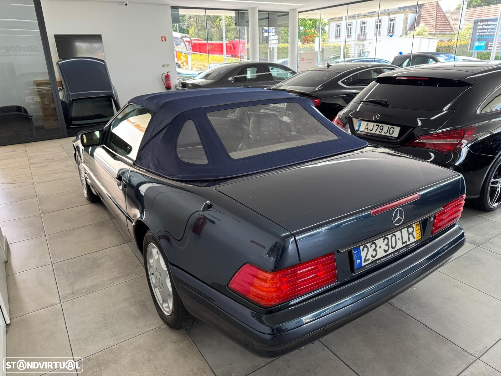 Mercedes-Benz SL 280 - 29