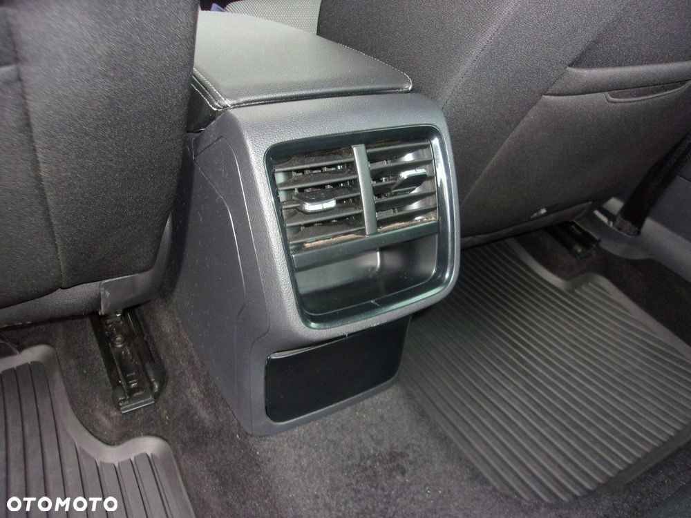 Skoda Octavia 1.5 TSI ACT Style - 27