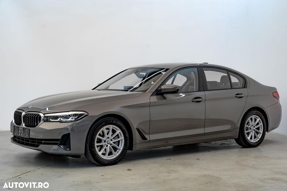 BMW Seria 5 520d AT - 13