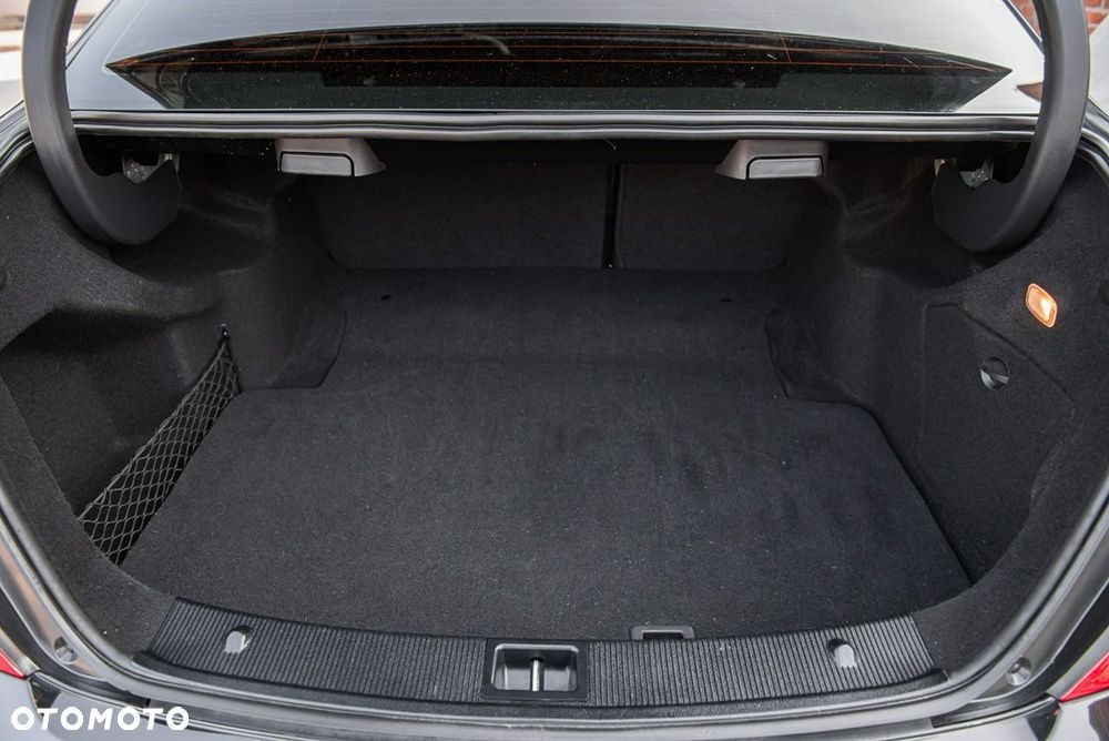 Mercedes-Benz Klasa C 350 CDI DPF 7G-TRONIC BlueEFFICIENCY Avantgarde - 28