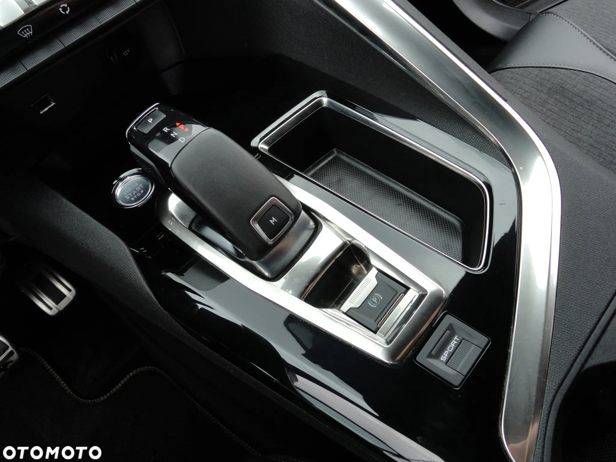 Peugeot 3008 1.5 BlueHDi GT S&S EAT8 - 16