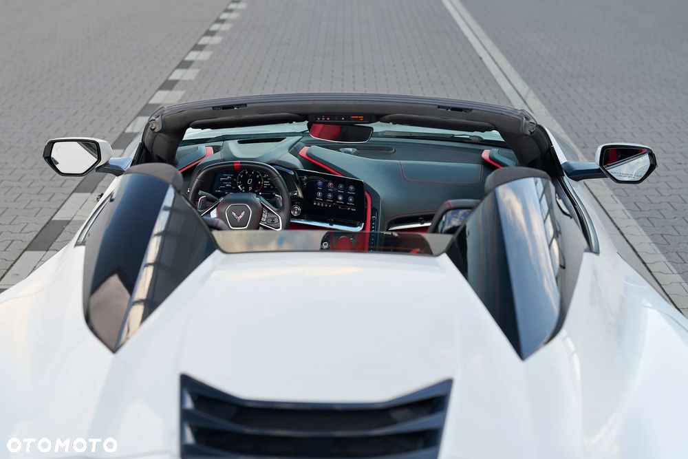 Chevrolet Corvette - 34