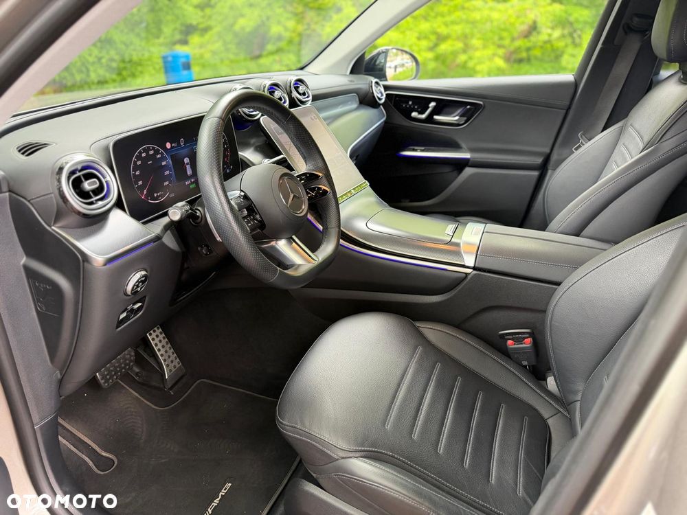 Mercedes-Benz GLC 300 de 4-Matic AMG Line - 31