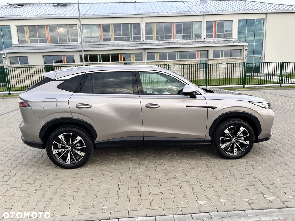MG HS 1.5 T-GDI Exclusive DCT - 7