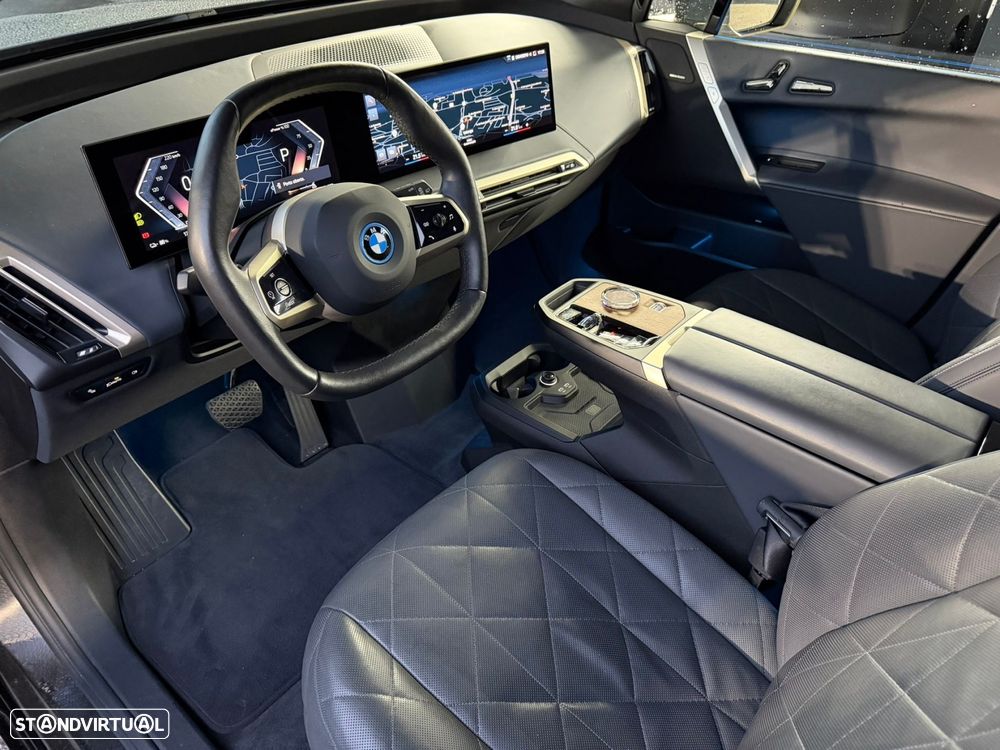 BMW iX xDrive 40 Pack Desportivo - 2