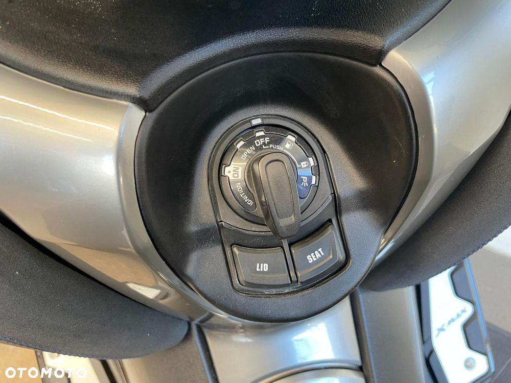 Yamaha X-max - 11
