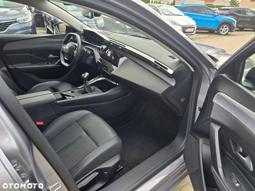 Peugeot 308 - 11